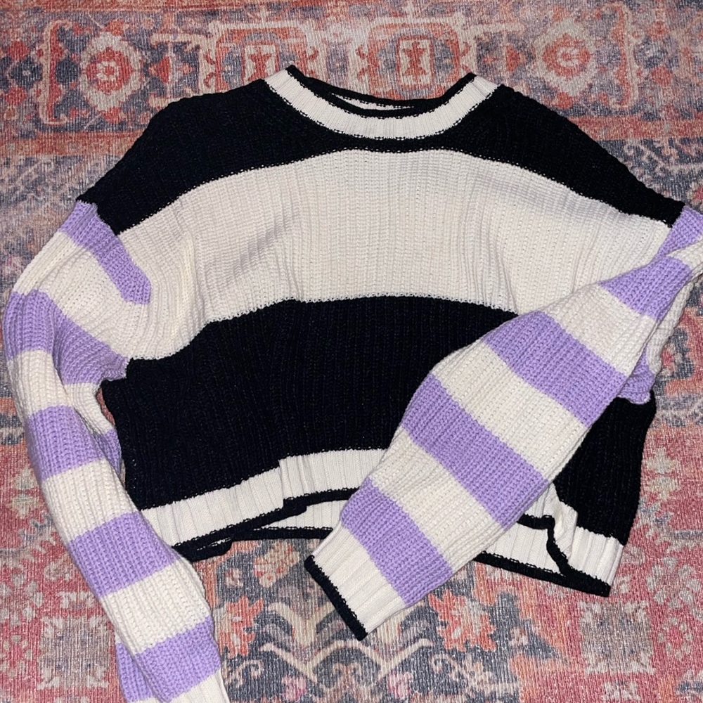 American Eagle Striped Cropped Sweater